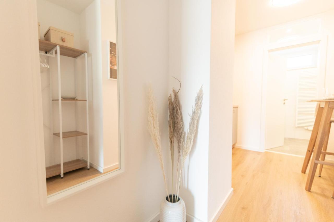 Peter Apartments - Apartment Mit Eigenem Eingang I 30Qm I Zentrale Lage I Bad I Kueche I Terrasse I Tv 풀다 외부 사진