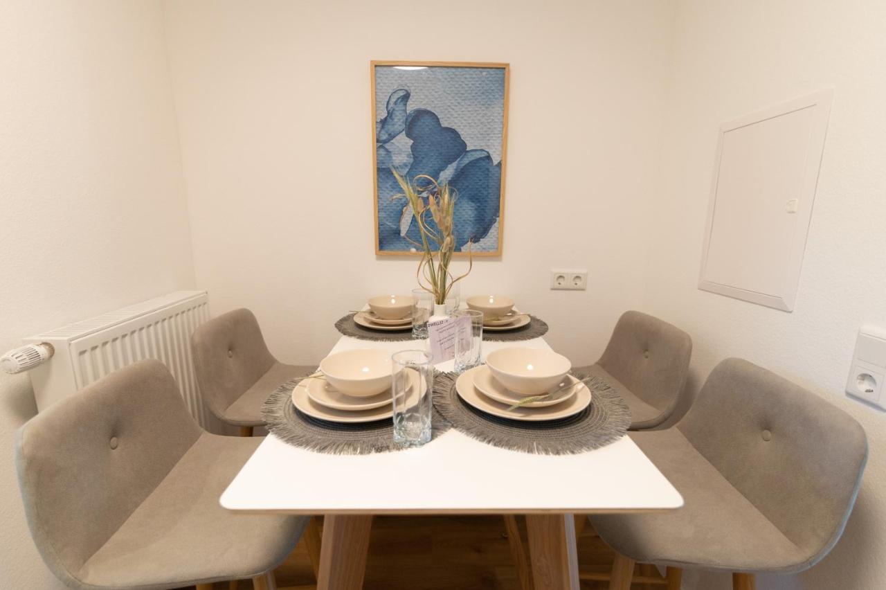 Peter Apartments - Apartment Mit Eigenem Eingang I 30Qm I Zentrale Lage I Bad I Kueche I Terrasse I Tv 풀다 외부 사진