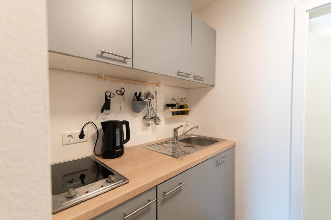 Peter Apartments - Apartment Mit Eigenem Eingang I 30Qm I Zentrale Lage I Bad I Kueche I Terrasse I Tv 풀다 외부 사진